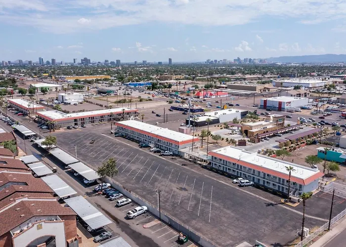 Hotel Super 8 By Wyndham West Phoenix