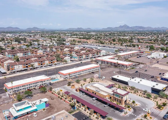 Hotel Super 8 By Wyndham West Phoenix