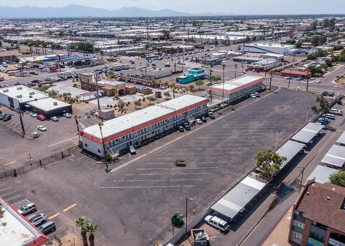 Hotel Super 8 By Wyndham West Phoenix